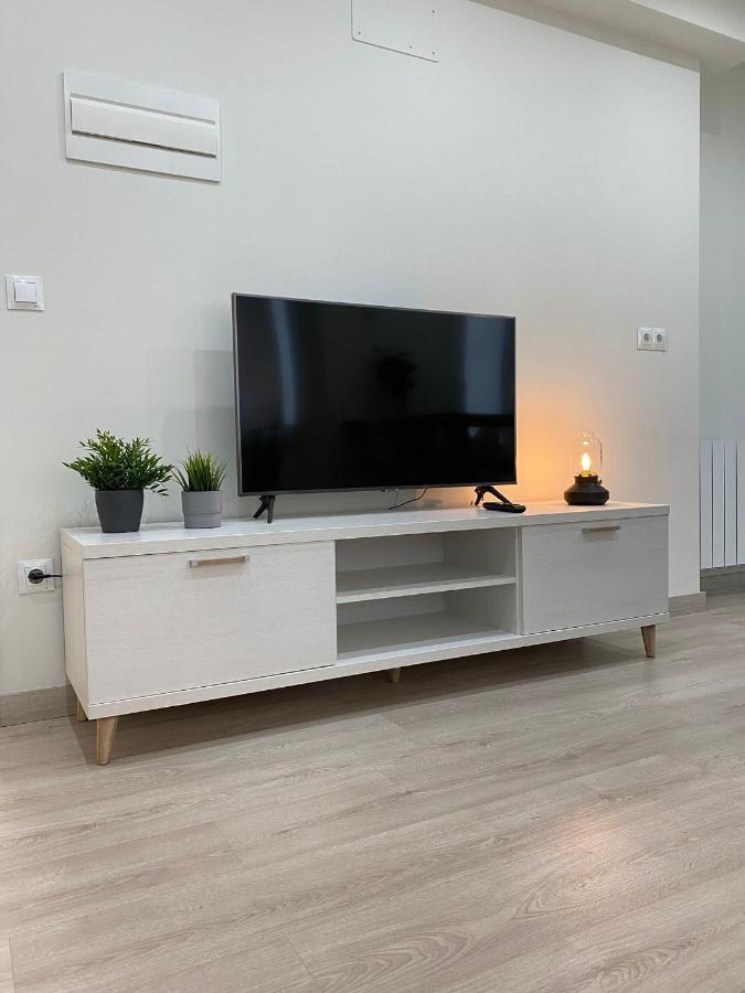 Puntos Cardinales Apartment Corrales De Buelna Екстериор снимка