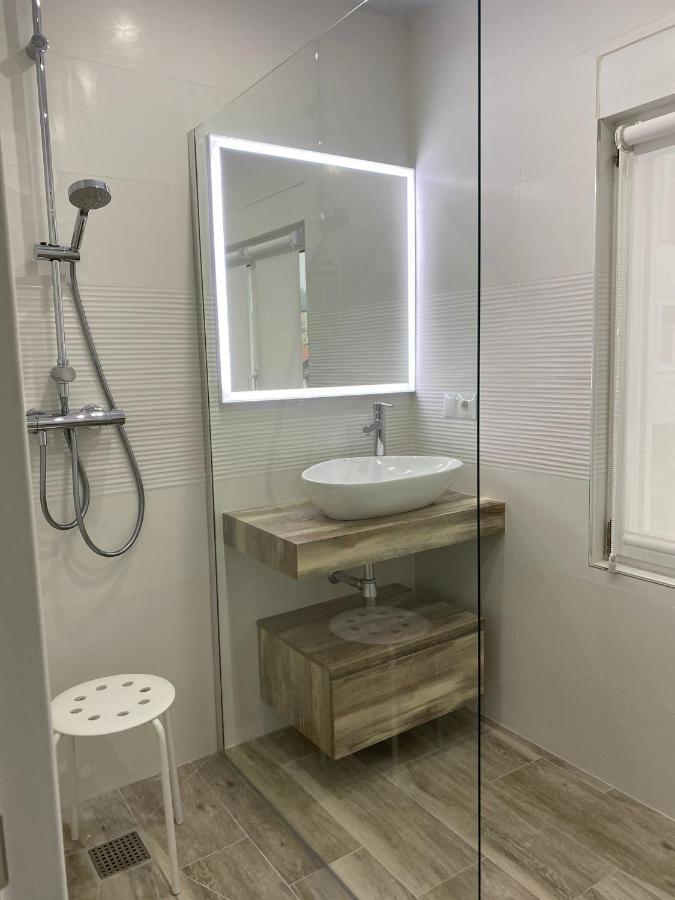 Puntos Cardinales Apartment Corrales De Buelna Екстериор снимка